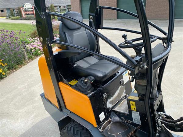 Grote foto giant 332swt mini loader shovel 2011 nl kenteken extra functie contragewicht agrarisch shovels