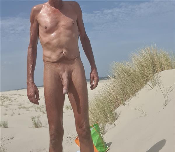 Grote foto opzoek naar leuke spontane slanke dame contacten en berichten man zoekt vrouw