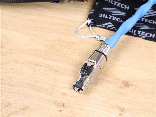 Grote foto siltech royal single crown network s10 highend digital audio ethernet cable 1 5 metre audio tv en foto onderdelen en accessoires