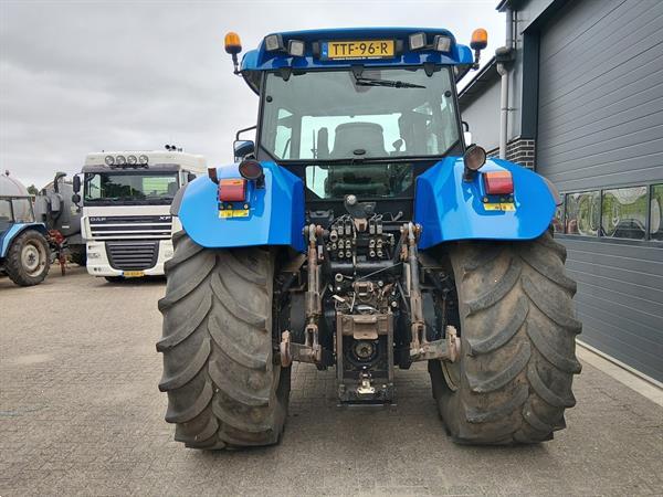 Grote foto new holland tvt 145 agrarisch tractoren