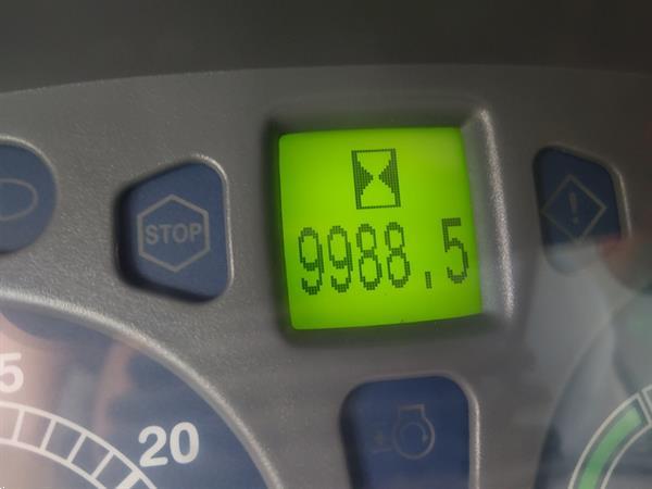 Grote foto new holland tvt 145 agrarisch tractoren