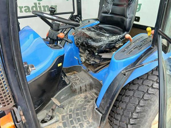 Grote foto new holland compacttrekker agrarisch tractoren