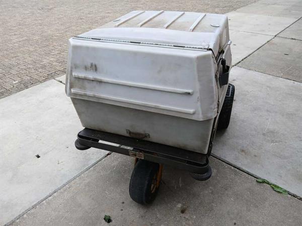 Grote foto walker zitmaaier tuin en terras zitmaaiers