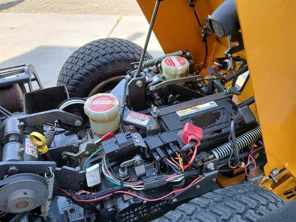 Grote foto walker zeroturn tuin en terras zitmaaiers