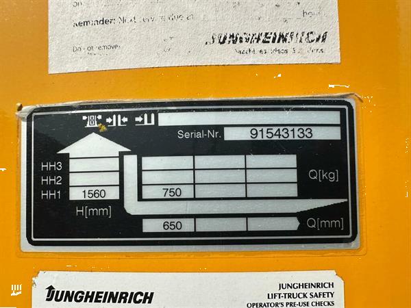 Grote foto vs 22285 elektrische compacte stapelaar jungheinrich 1560mm doe het zelf en verbouw hefwerktuigen