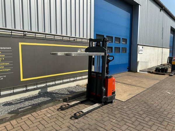 Grote foto vs 22286 elektrische breedspoor stapelaar bt swe120 1.400mm doe het zelf en verbouw hefwerktuigen