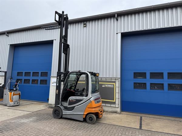 Grote foto vs 22267 elektrische triplex heftruck still rx60 30 container agrarisch heftrucks