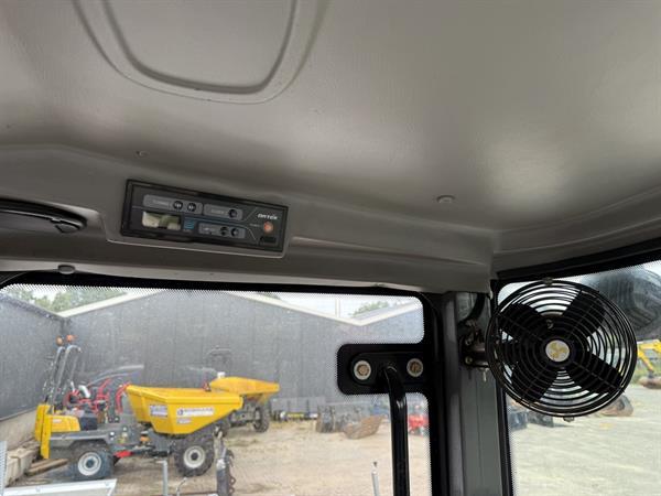 Grote foto everun er08 shovel kniklader agrarisch shovels