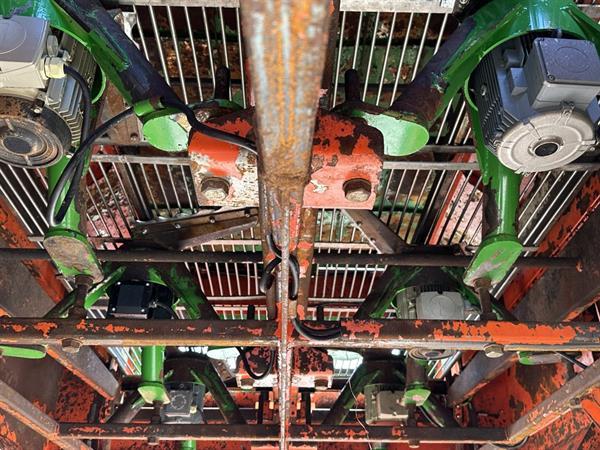 Grote foto holaras as25 uienafstaarter met 6 messen agrarisch oogstmachines