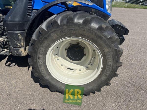 Grote foto new holland t5.110 697302 agrarisch tractoren
