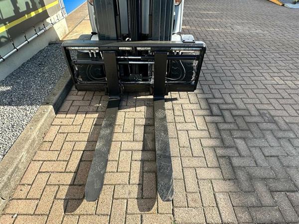 Grote foto vs 22303 elektrische triplex heftruck still rx60 35 weinig uren agrarisch heftrucks