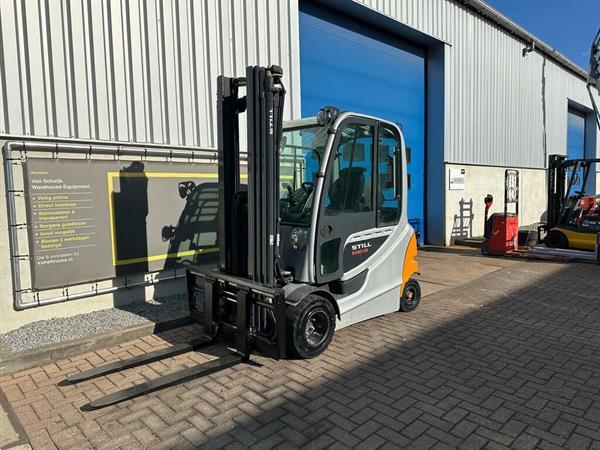 Grote foto vs 22303 elektrische triplex heftruck still rx60 35 weinig uren agrarisch heftrucks
