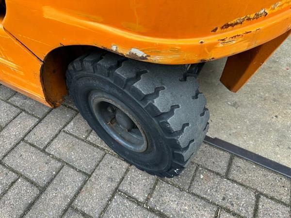 Grote foto vs 22305 lpg triplex container heftruck still r70 16t agrarisch heftrucks