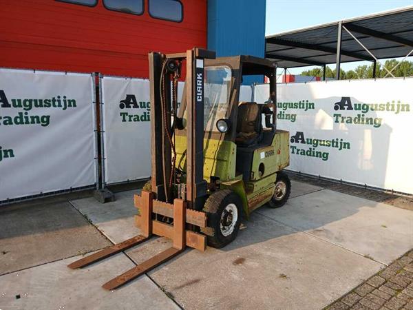 Grote foto clark heftruck agrarisch heftrucks