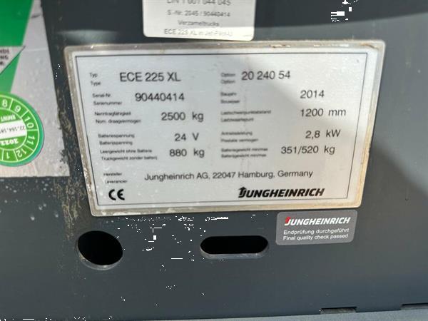 Grote foto vs 22352 elektrische palletwagen jungheinrich ece 225 xl lange lepels doe het zelf en verbouw hefwerktuigen