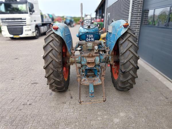 Grote foto fordson major diesel agrarisch tractoren
