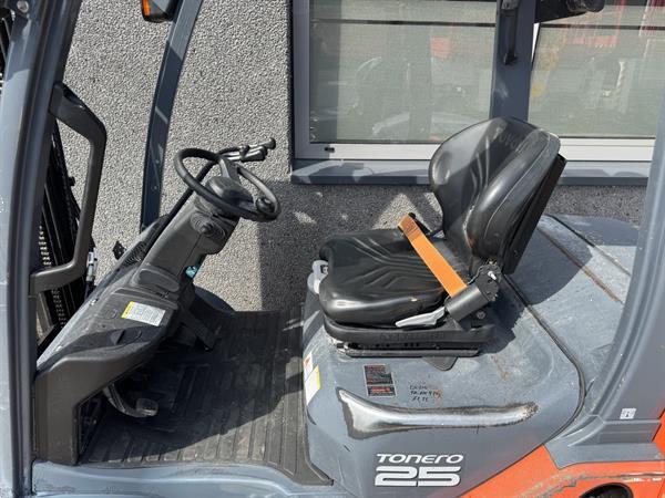 Grote foto toyota 02 8fdf25 triplo 430 freelift sideshift diesel 2018 agrarisch heftrucks