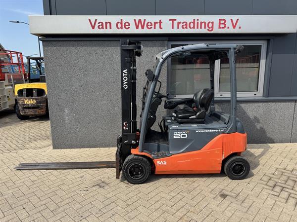 Grote foto toyota 8fbm20t triplo 470 freelift sideshift elektrisch 2017 6535hours agrarisch heftrucks