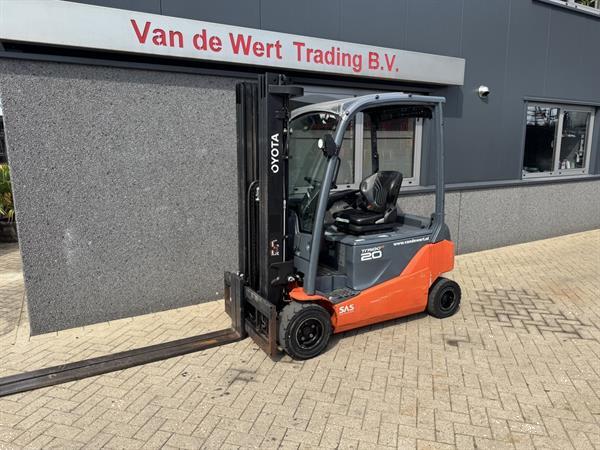 Grote foto toyota 8fbm20t triplo 470 freelift sideshift elektrisch 2017 6535hours agrarisch heftrucks