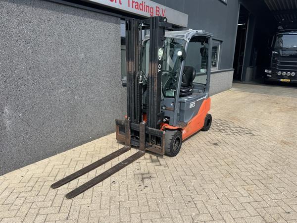 Grote foto toyota 8fbm20t triplo 470 freelift sideshift elektrisch 2017 6145hours agrarisch heftrucks