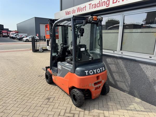 Grote foto toyota 8fbm20t triplo 470 freelift sideshift elektrisch 2017 6145hours agrarisch heftrucks