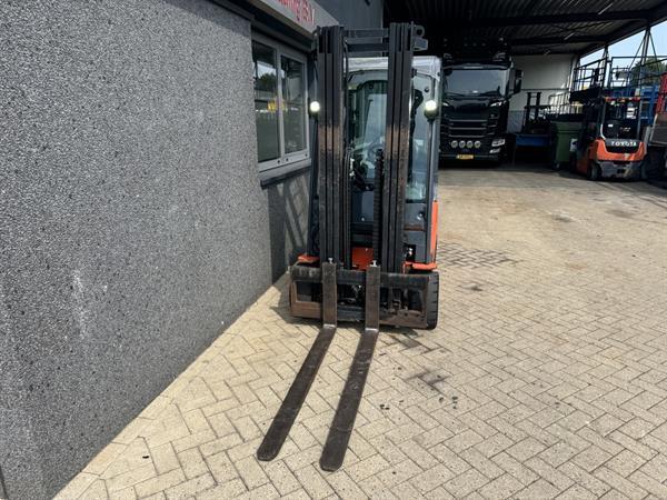 Grote foto toyota 8fbm20t triplo 470 freelift sideshift elektrisch 2017 6145hours agrarisch heftrucks
