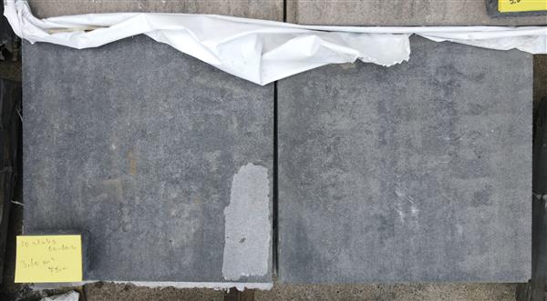 Grote foto respartijen kleine partijen voor weinig tuin en terras tegels en terrasdelen