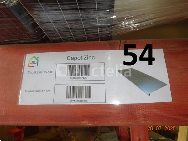 Grote foto 1 set zwarte aluminium raamrekken diverse maten geplaatst op een houten ezel doe het zelf en verbouw onderdelen en accessoires