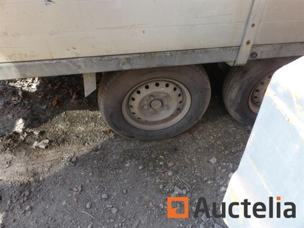 Grote foto dubbelassige aanhangwagen pvc silo en geluid container agrarisch aanhangwagens