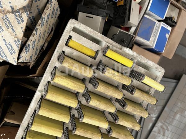 Grote foto elektrische apparatuur automatisering doe het zelf en verbouw ijzerwaren en bevestigingsmiddelen