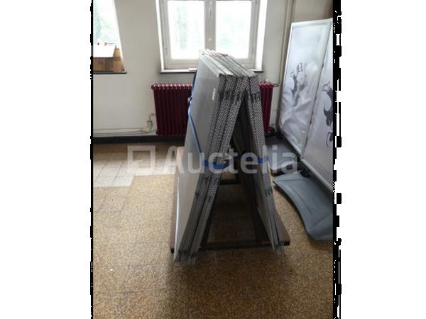 Grote foto draagezel met inhoud doe het zelf en verbouw hefwerktuigen