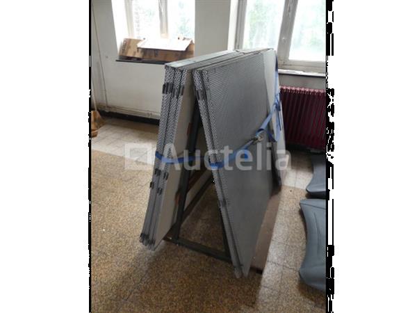 Grote foto draagezel met inhoud doe het zelf en verbouw hefwerktuigen