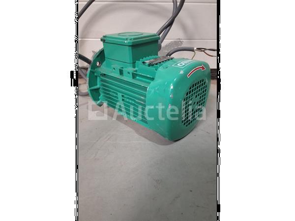 Grote foto wilo elektromotor q2e fa 90l4c 90 n doe het zelf en verbouw overige doe het zelf en verbouw