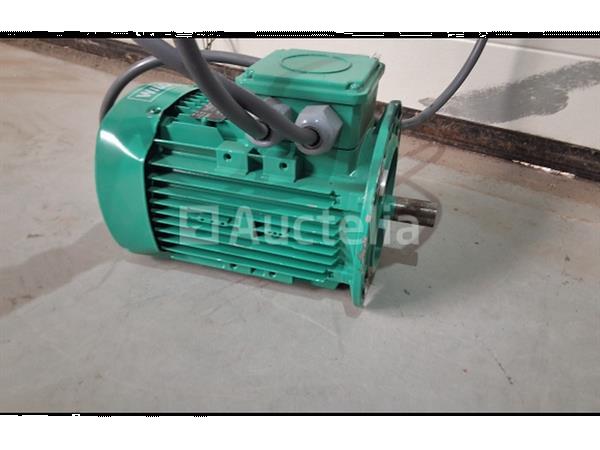 Grote foto wilo elektromotor q2e fa 90l4c 90 n doe het zelf en verbouw overige doe het zelf en verbouw
