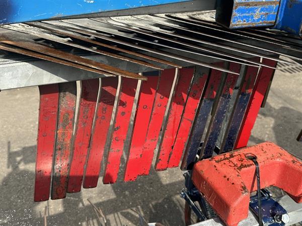 Grote foto hak schoffelmachine met honda motor agrarisch onkruidbestrijding