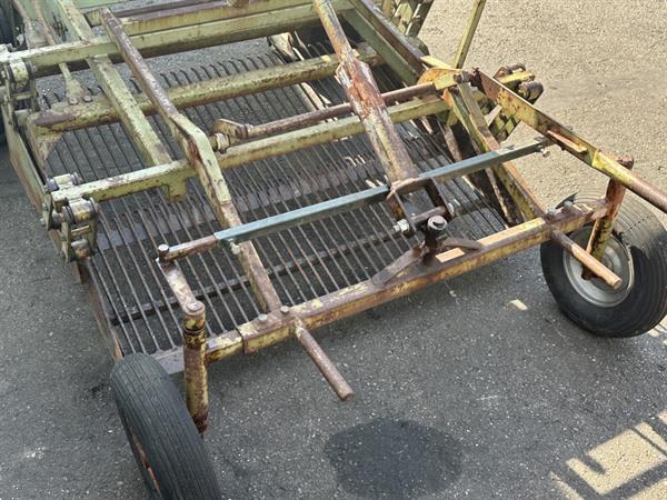 Grote foto rap rijnbeek zr 120 zelfrijdende oogstmachine voor bloembollen agrarisch oogstmachines