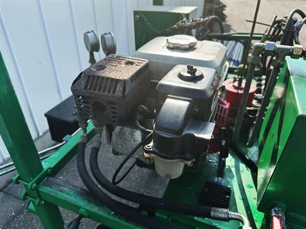 Grote foto ezendam struiken bomen rooimachine steekmachine agrarisch oogstmachines