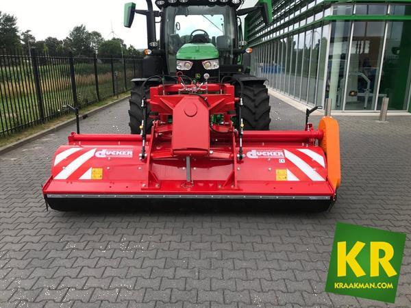 Grote foto ducker um 31159 agrarisch maaiers