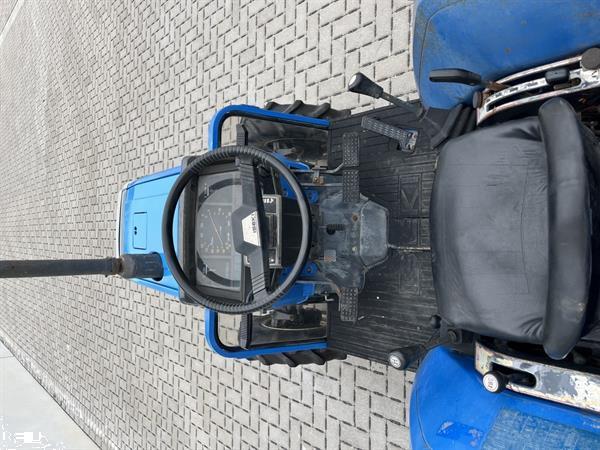 Grote foto iseki ta210 agrarisch tractoren