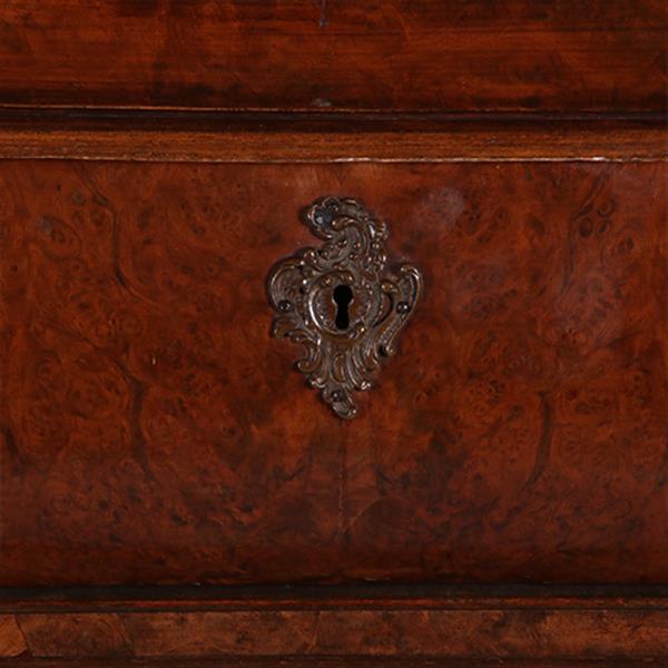 Grote foto grote noten met wortelnoten porseleinkast ca 1870 willem iii tijd no.311435 antiek en kunst stoelen en banken