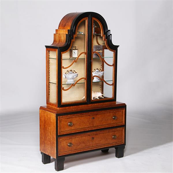 Grote foto art deco vitrine noten met wortelnoten en zwart gepolitoerde accenten no.311005 antiek en kunst stoelen en banken