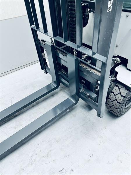 Grote foto still rx20 14 agrarisch heftrucks