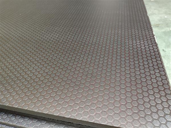 Grote foto betonplex berken 18mm 153x305cm anti slip hexa doe het zelf en verbouw hout en planken
