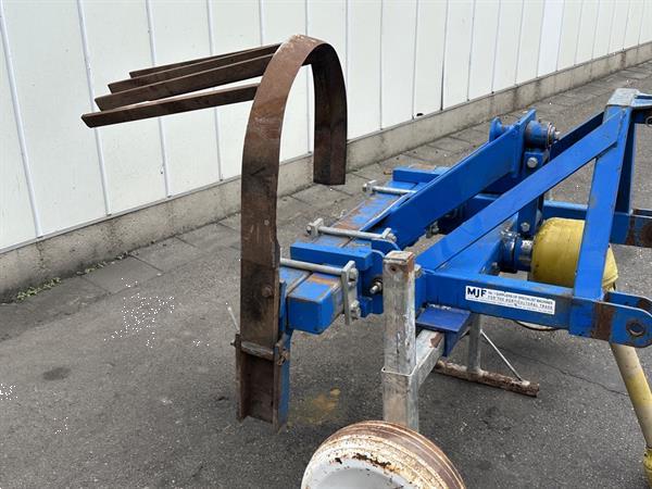 Grote foto schrauwen combiro struiken bomen rooimachine agrarisch oogstmachines