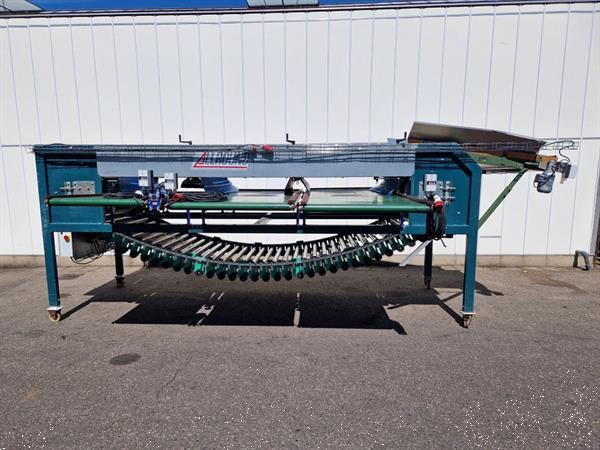 Grote foto allround rollensorteermachine met borstel en toevoerband agrarisch tuinbouw