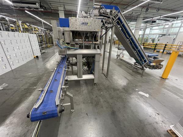 Grote foto newtec pcs2009 afweeglijn voor product in schaaltjes met flowpackmachine agrarisch tuinbouw