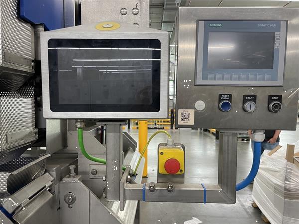 Grote foto newtec pcs2009 afweeglijn voor product in schaaltjes met flowpackmachine agrarisch tuinbouw