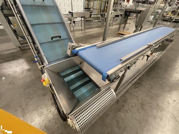 Grote foto newtec pcs2009 afweeglijn voor product in schaaltjes met flowpackmachine agrarisch tuinbouw