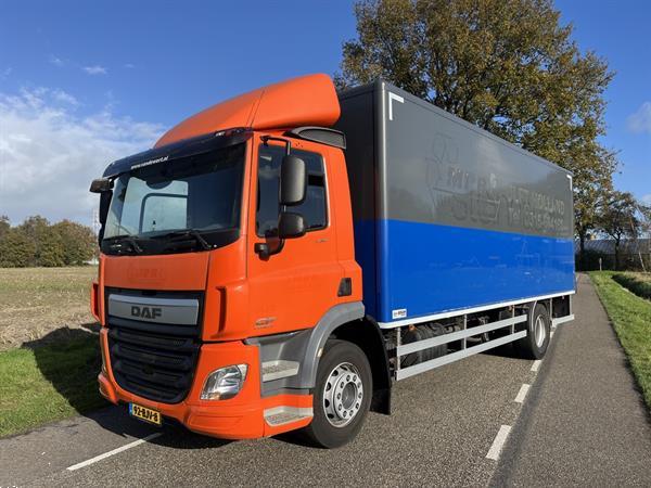 Grote foto vrachtwagen bakwagen daf cf 230fa euro6 apk 11 25 2017 zijdeur laadklep zeer net doe het zelf en verbouw vrachtwagens