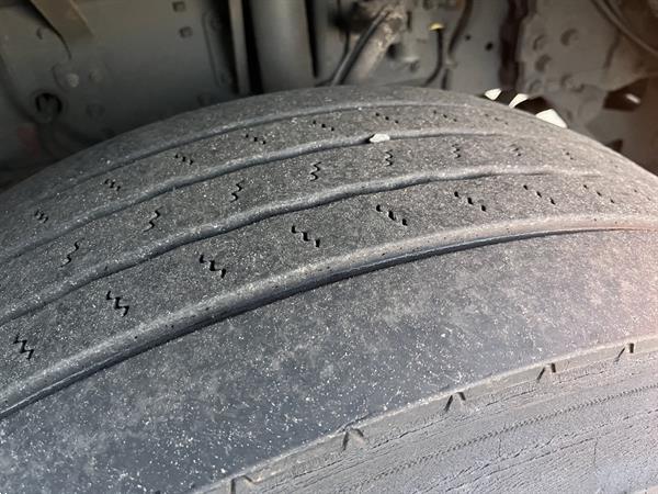 Grote foto vrachtwagen bakwagen daf cf 230fa euro6 apk 11 25 2017 zijdeur laadklep zeer net doe het zelf en verbouw vrachtwagens